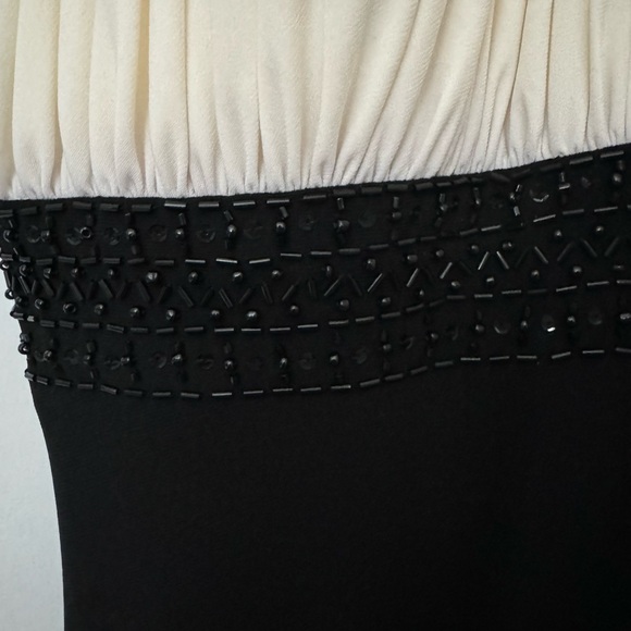 LAST CHANCE! Jessica Howard halter keyhole formal dress, beads & sequins, size 8 - Picture 4 of 14